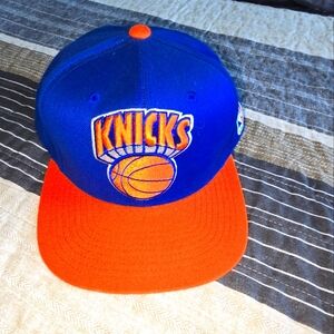 Mitchell & ness NY Knicks snap back hat